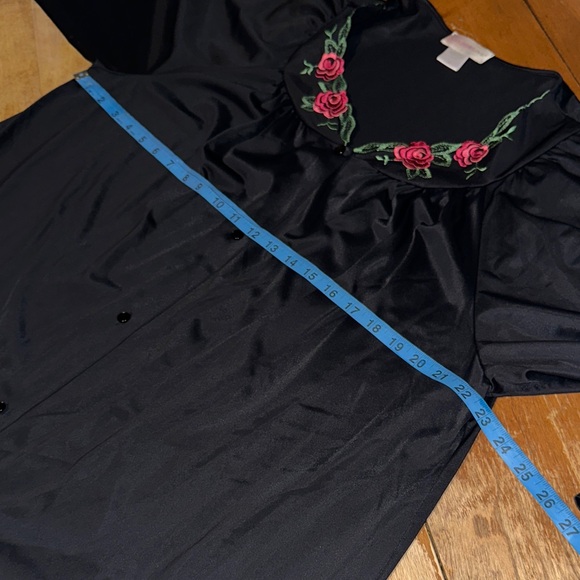 Shadowline Petals Collection Robe - Picture 4 of 7